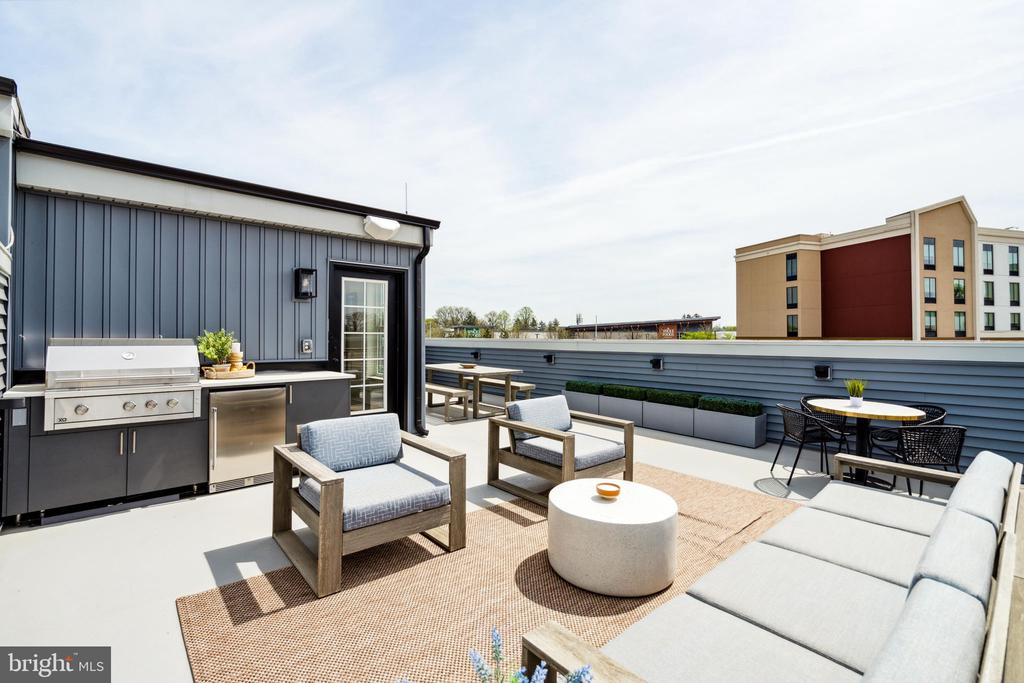 352 PADDOCK CIRCLE Unit: 24C