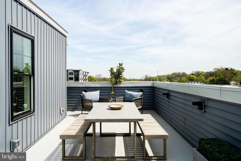 352 PADDOCK CIRCLE Unit: 24C