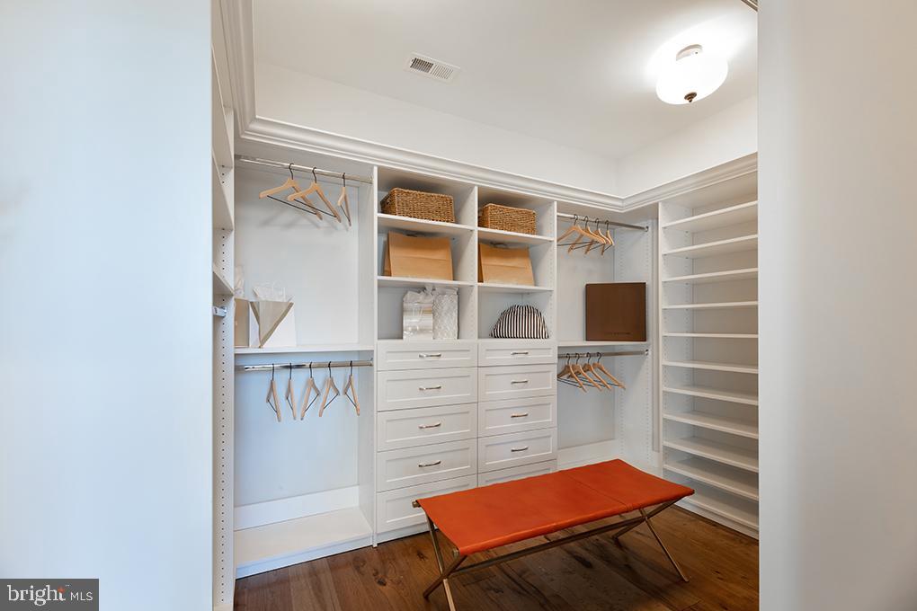 352 PADDOCK CIRCLE Unit: 24C