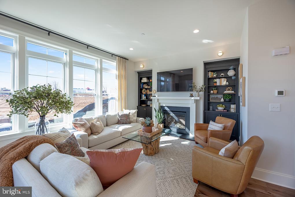 352 PADDOCK CIRCLE Unit: 24C