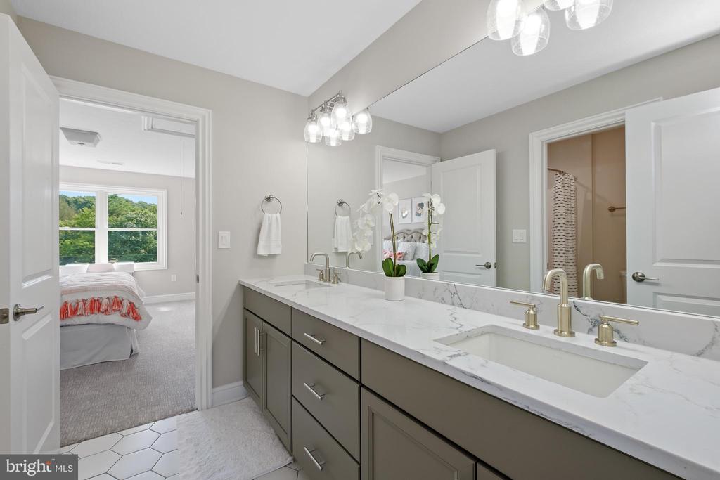 121 BELLA DRIVE Unit: 1BD