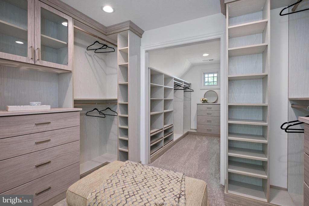 121 BELLA DRIVE Unit: 1BD