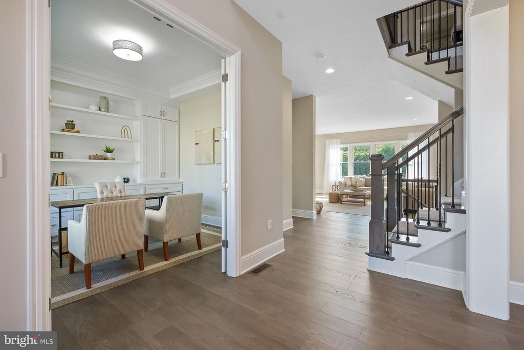 121 BELLA DRIVE Unit: 1BD
