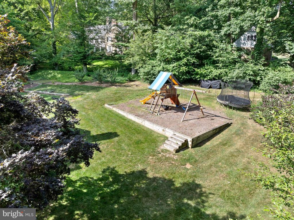 282 S ROBERTS ROAD