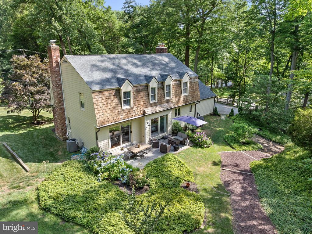 282 S ROBERTS ROAD
