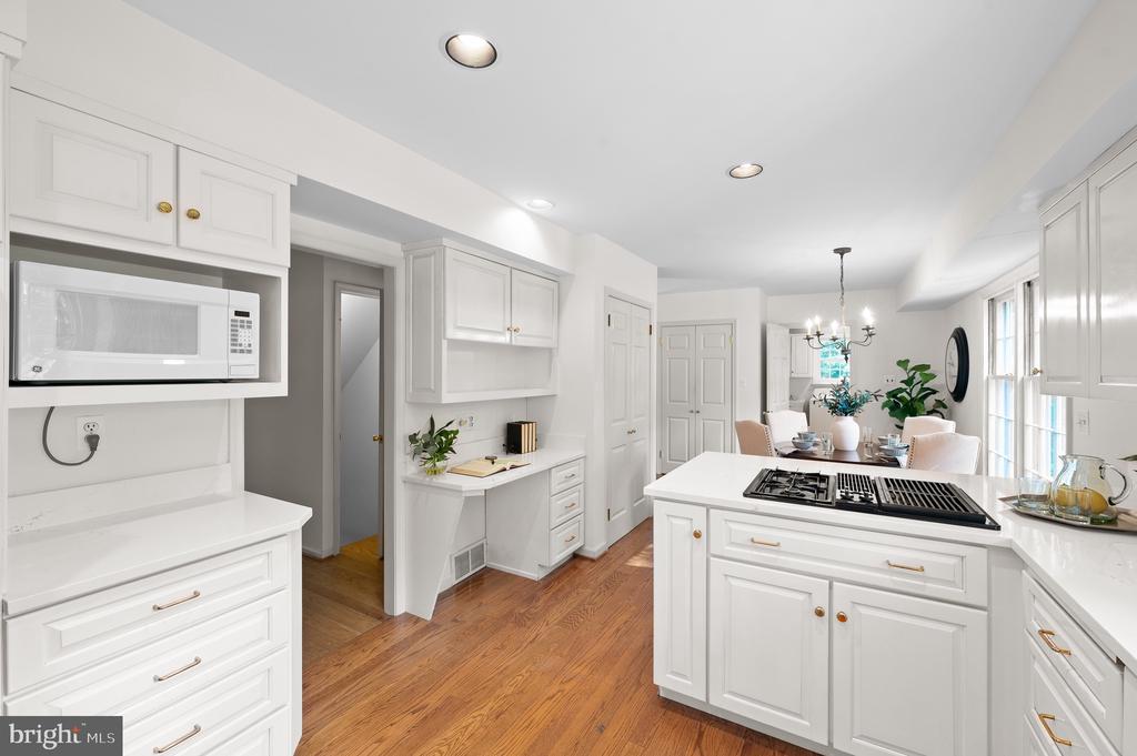 168 WOODED LANE