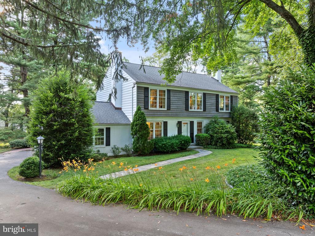 168 WOODED LANE