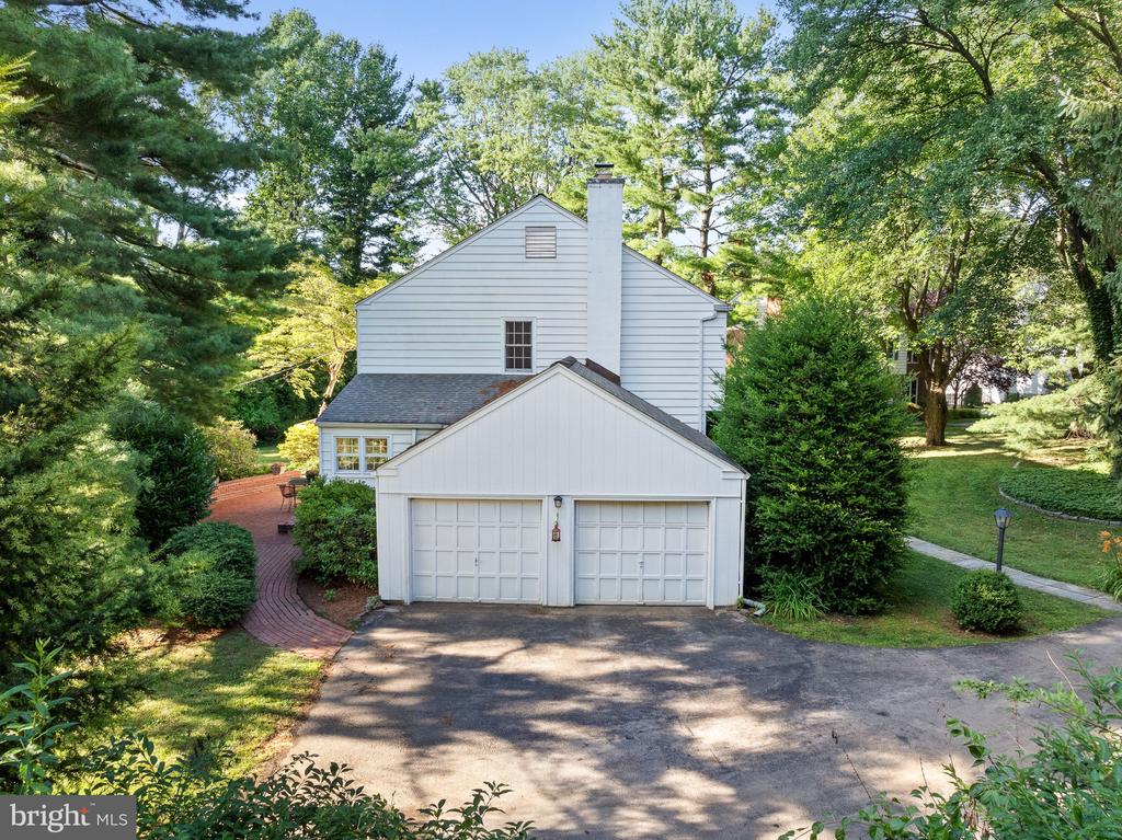 168 WOODED LANE