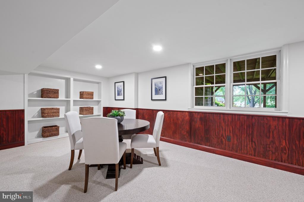 168 WOODED LANE
