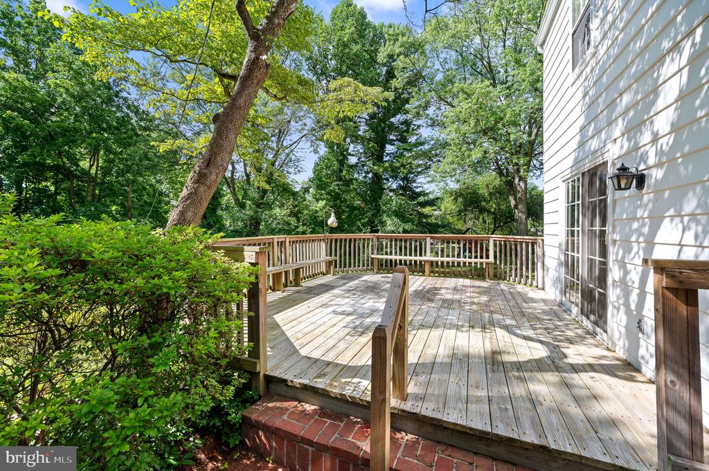 168 WOODED LANE