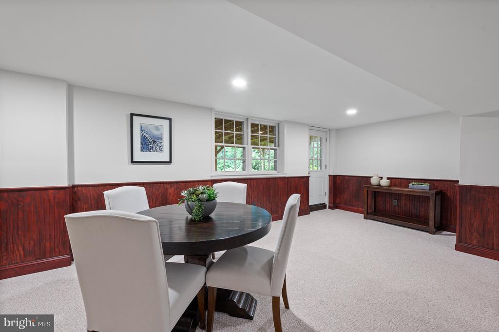 168 WOODED LANE