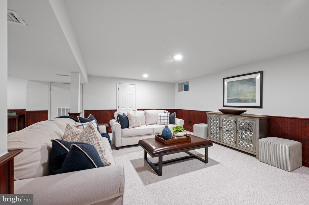 168 WOODED LANE