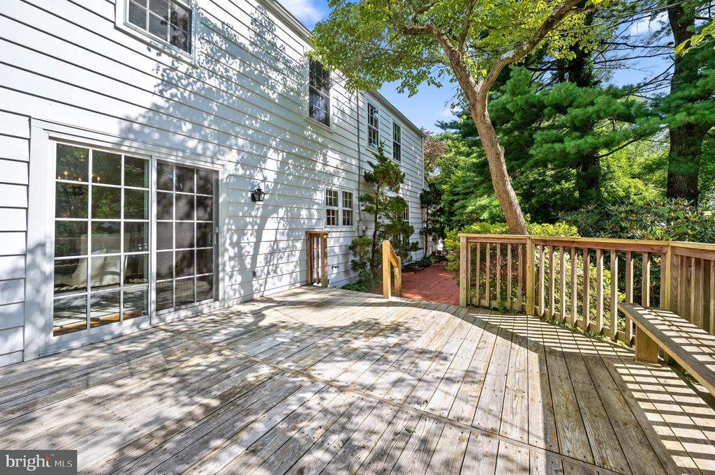 168 WOODED LANE