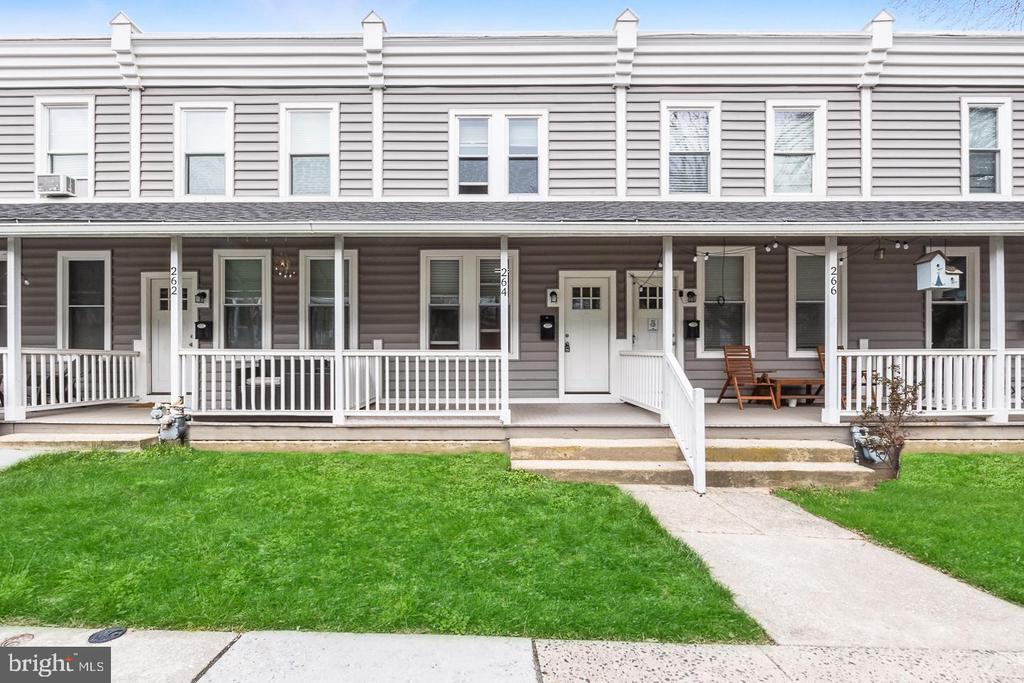 262 N ABERDEEN AVENUE