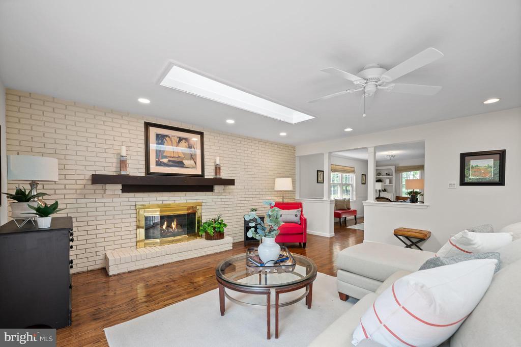 3654 WAYNESFIELD DRIVE