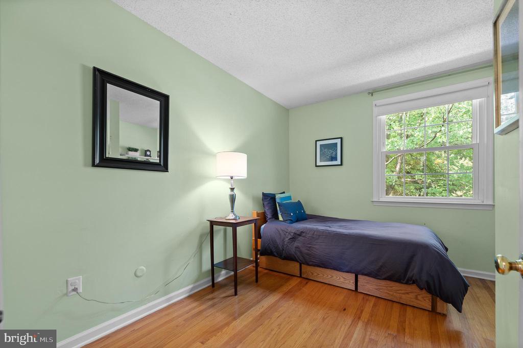 3654 WAYNESFIELD DRIVE