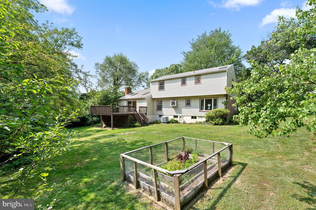 3654 WAYNESFIELD DRIVE
