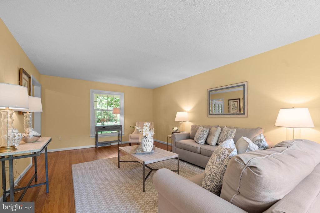 3654 WAYNESFIELD DRIVE