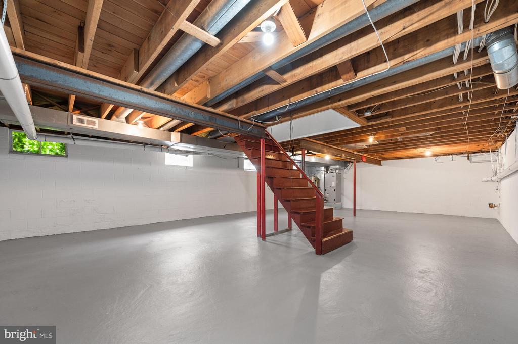 3654 WAYNESFIELD DRIVE