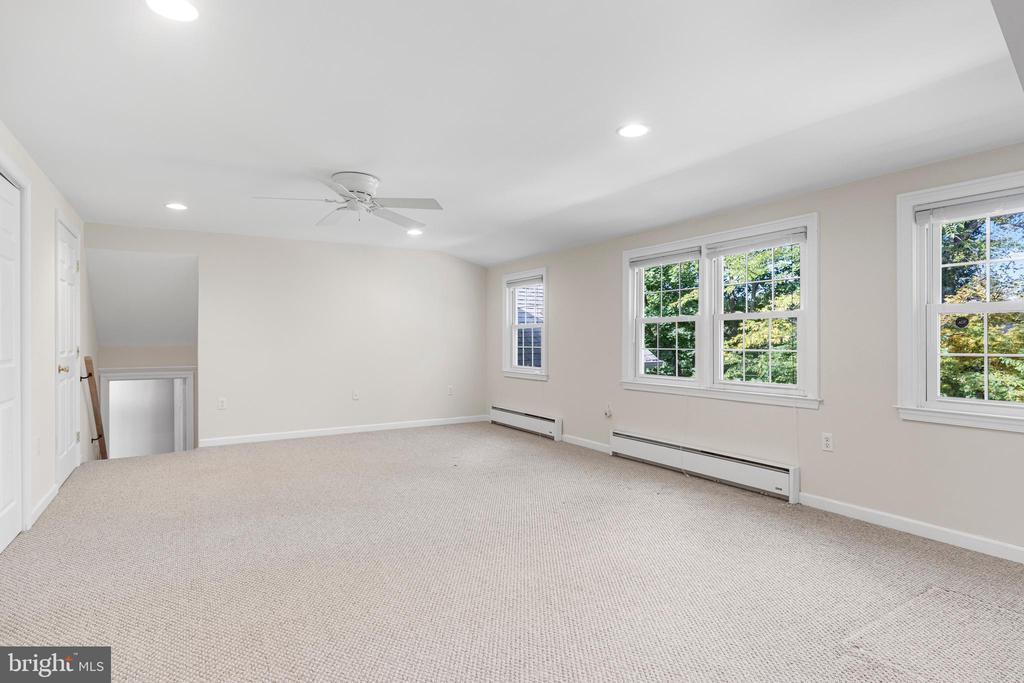 231 HARDWICKE LANE
