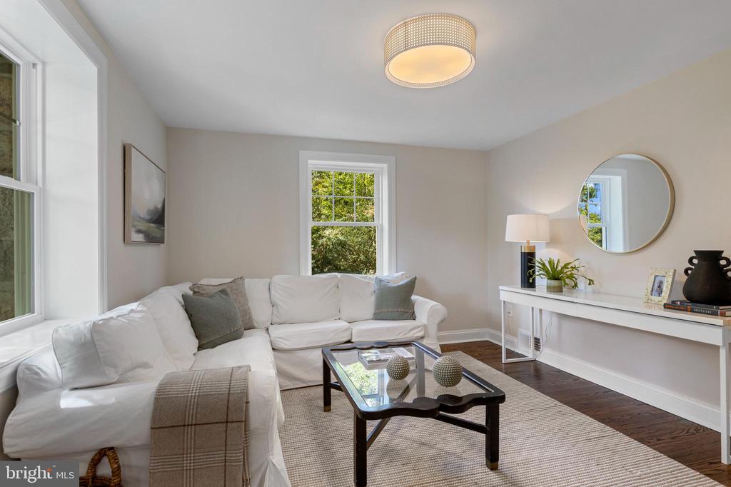 807 EAGLE ROAD