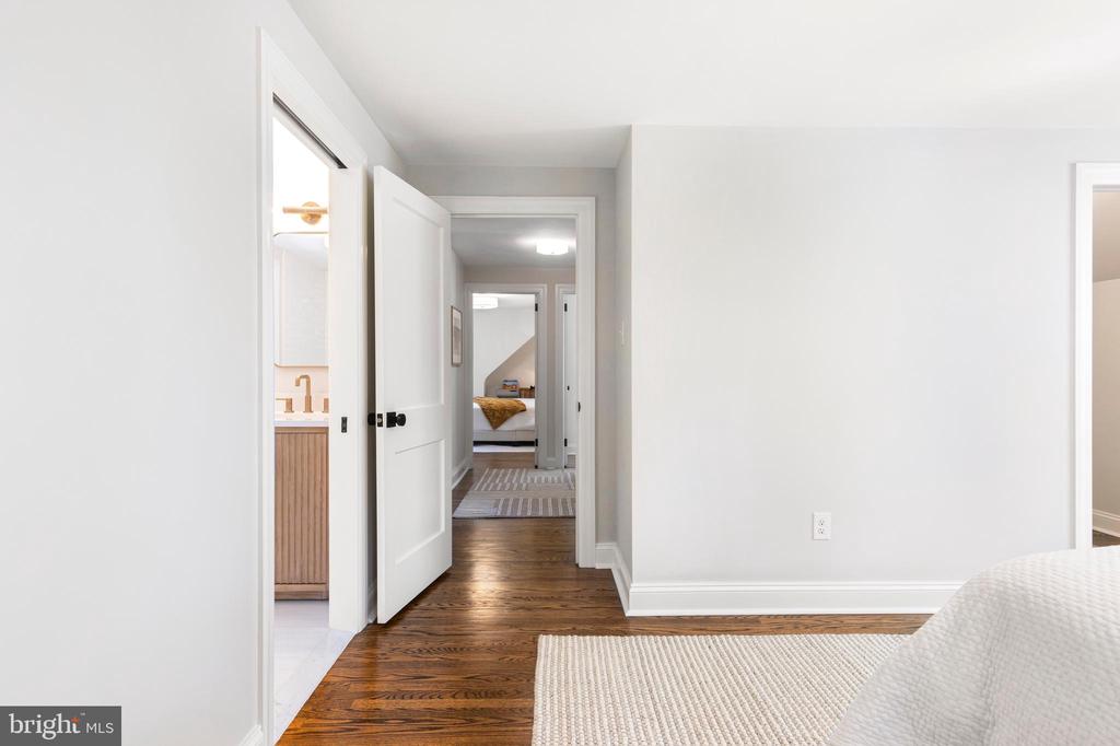 807 EAGLE ROAD