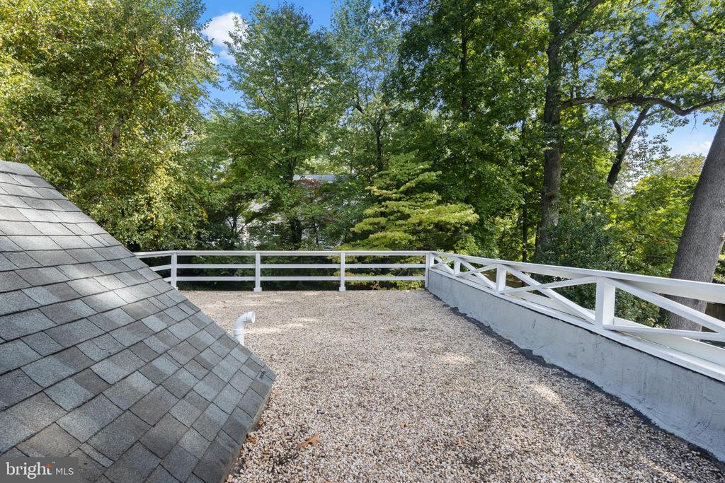807 EAGLE ROAD