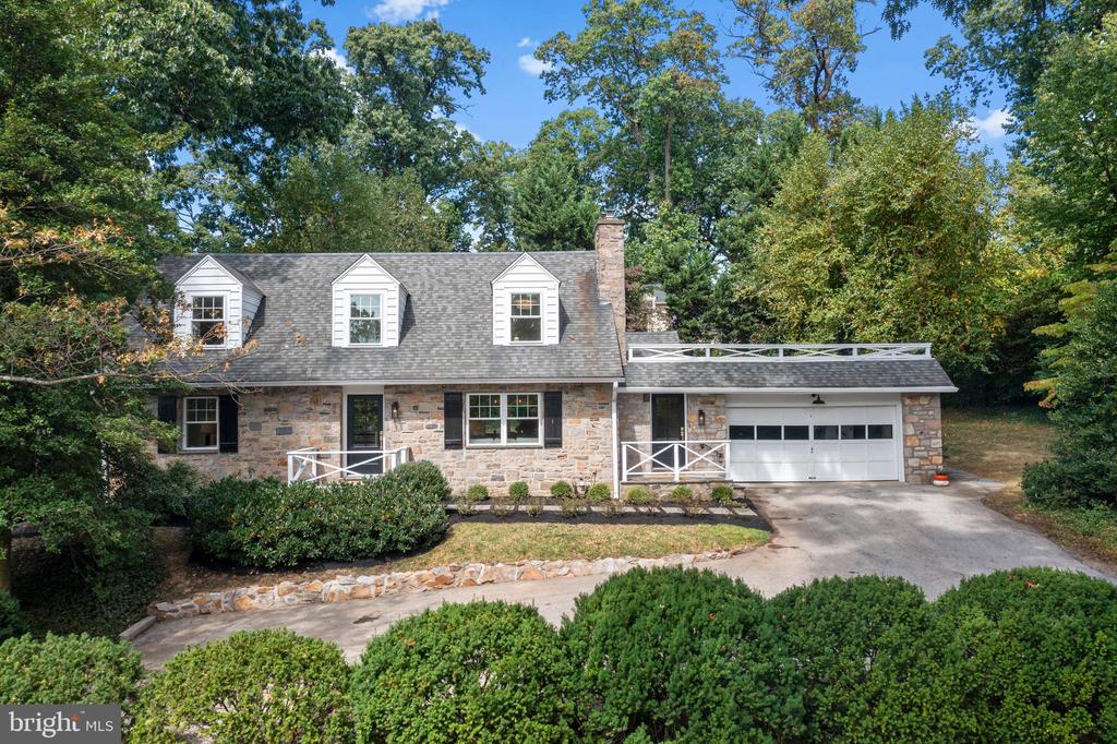 807 EAGLE ROAD