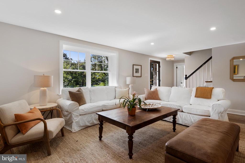 807 EAGLE ROAD