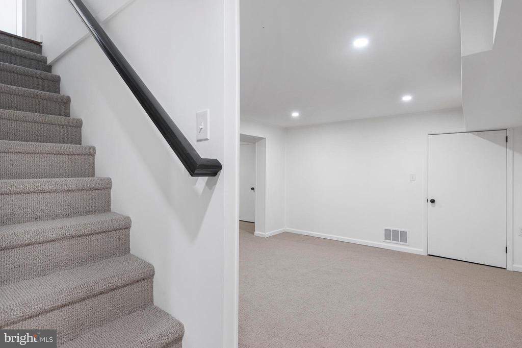 807 EAGLE ROAD