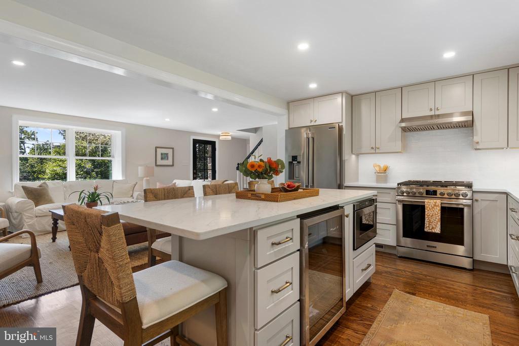 807 EAGLE ROAD