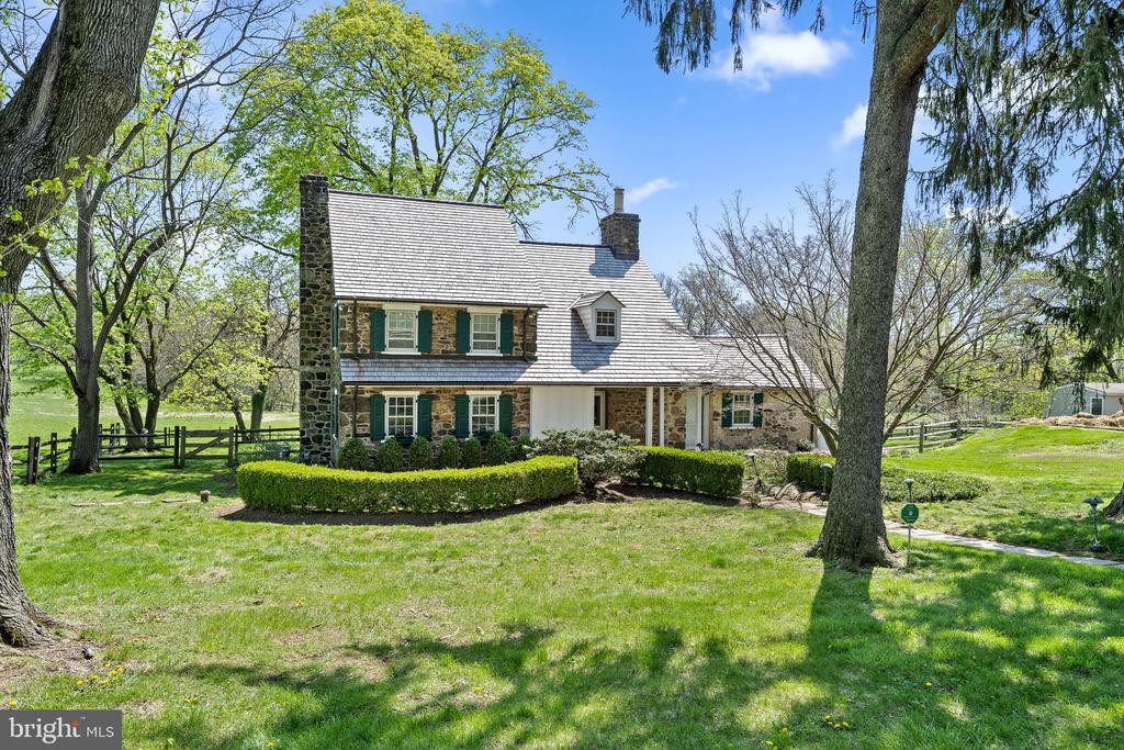 2346 WHITE HORSE ROAD