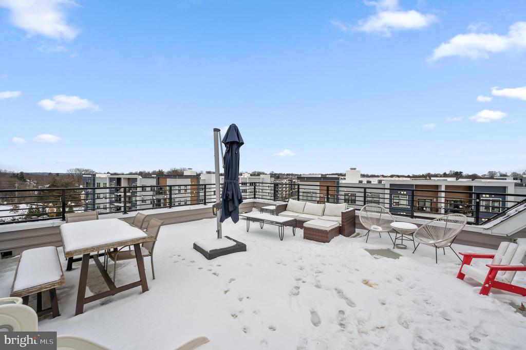 228 CHARLES ELLIS DRIVE