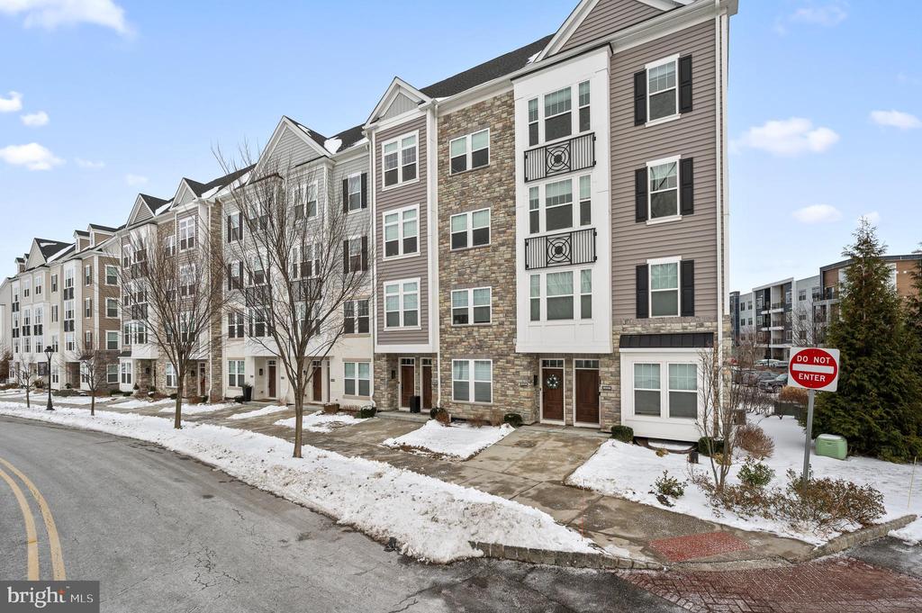 228 CHARLES ELLIS DRIVE