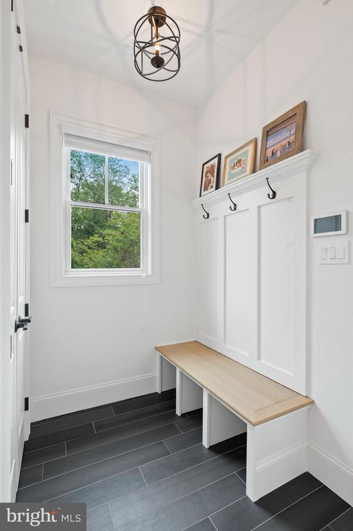 108 CAMBRIA CT