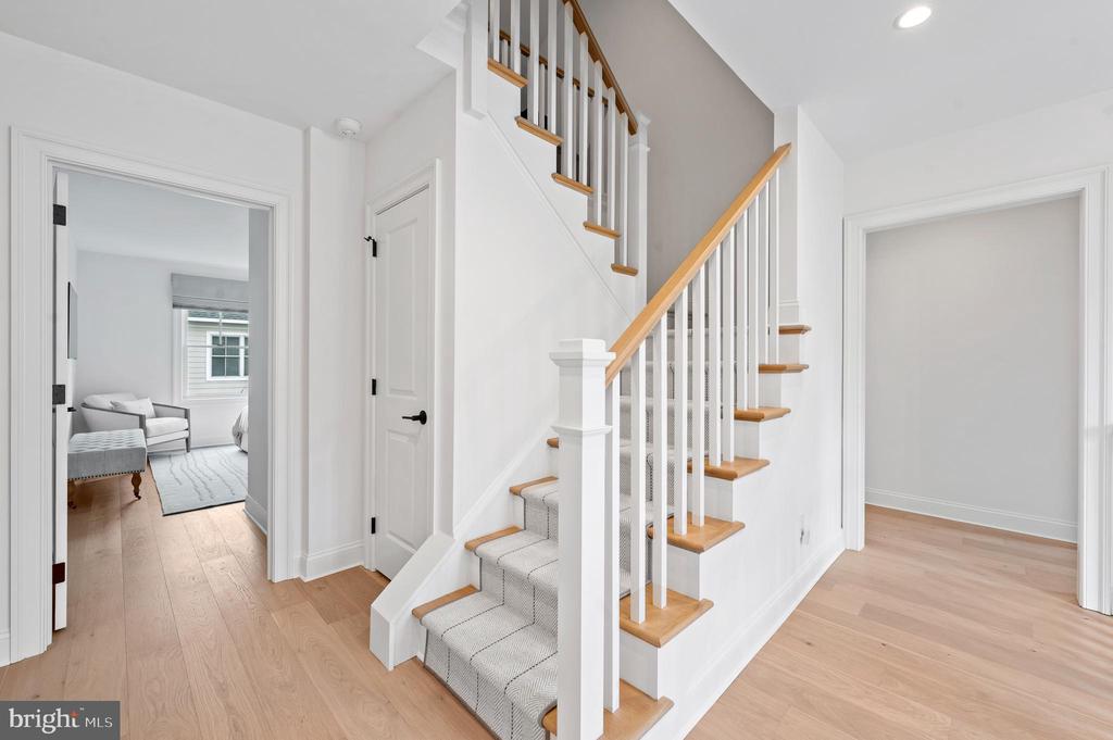 108 CAMBRIA CT