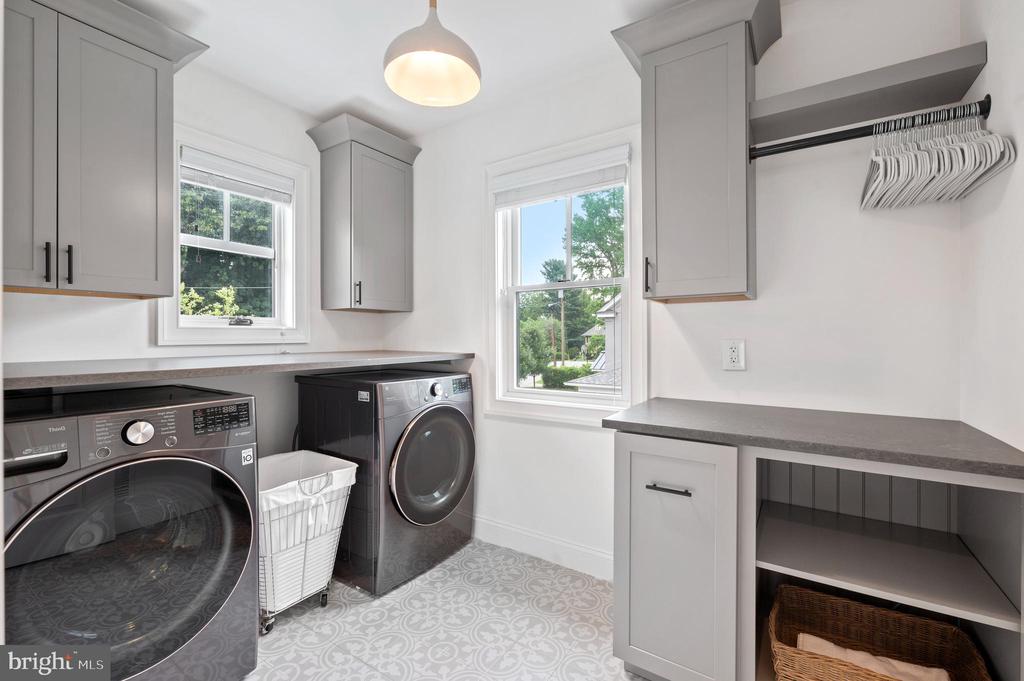 108 CAMBRIA CT