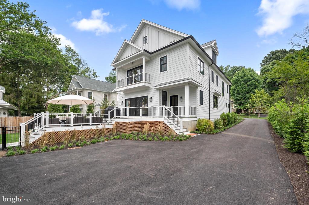 108 CAMBRIA CT