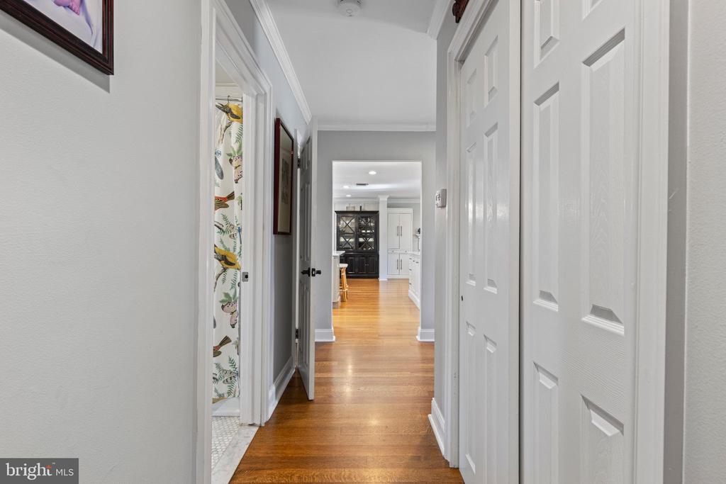 713 NEWTOWN ROAD
