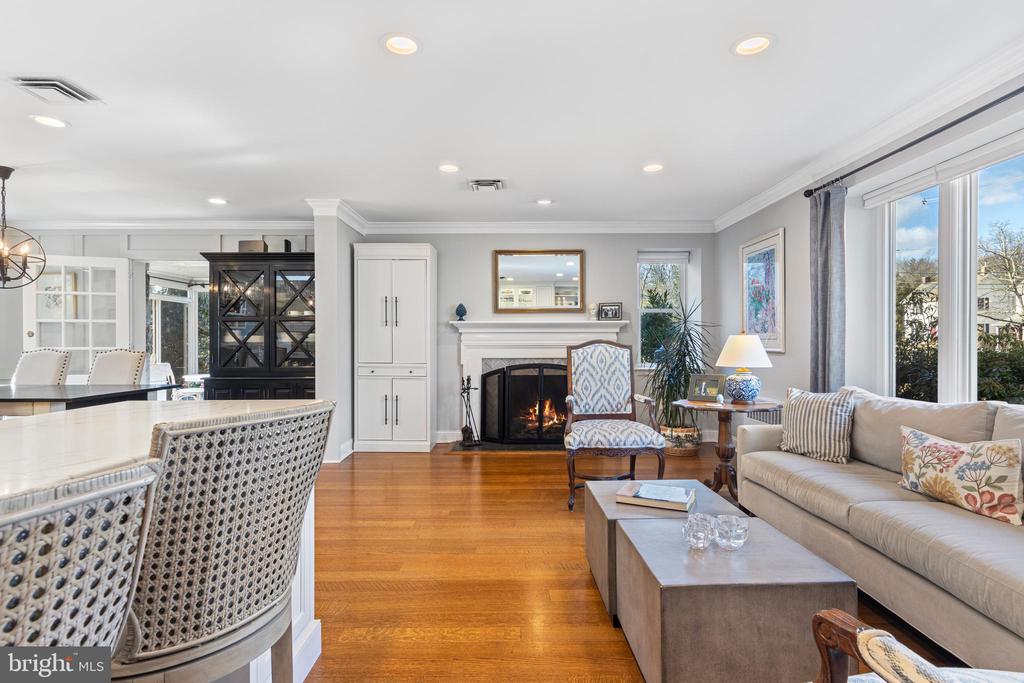 713 NEWTOWN ROAD