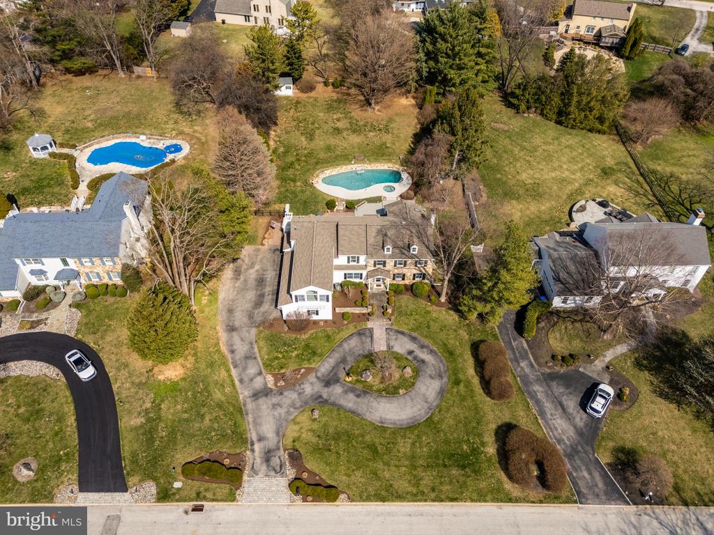 72 SUGAR MAPLE DRIVE