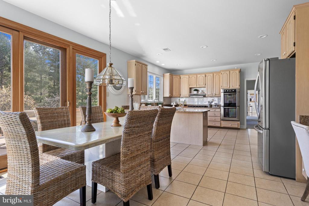10 BAYBERRY DRIVE