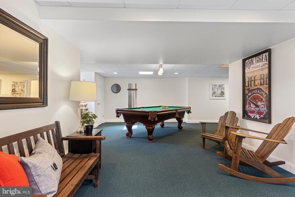 10 BAYBERRY DRIVE