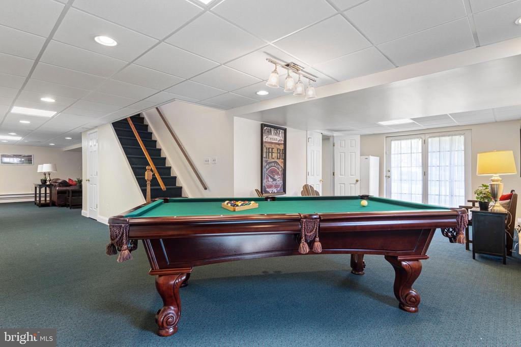 10 BAYBERRY DRIVE
