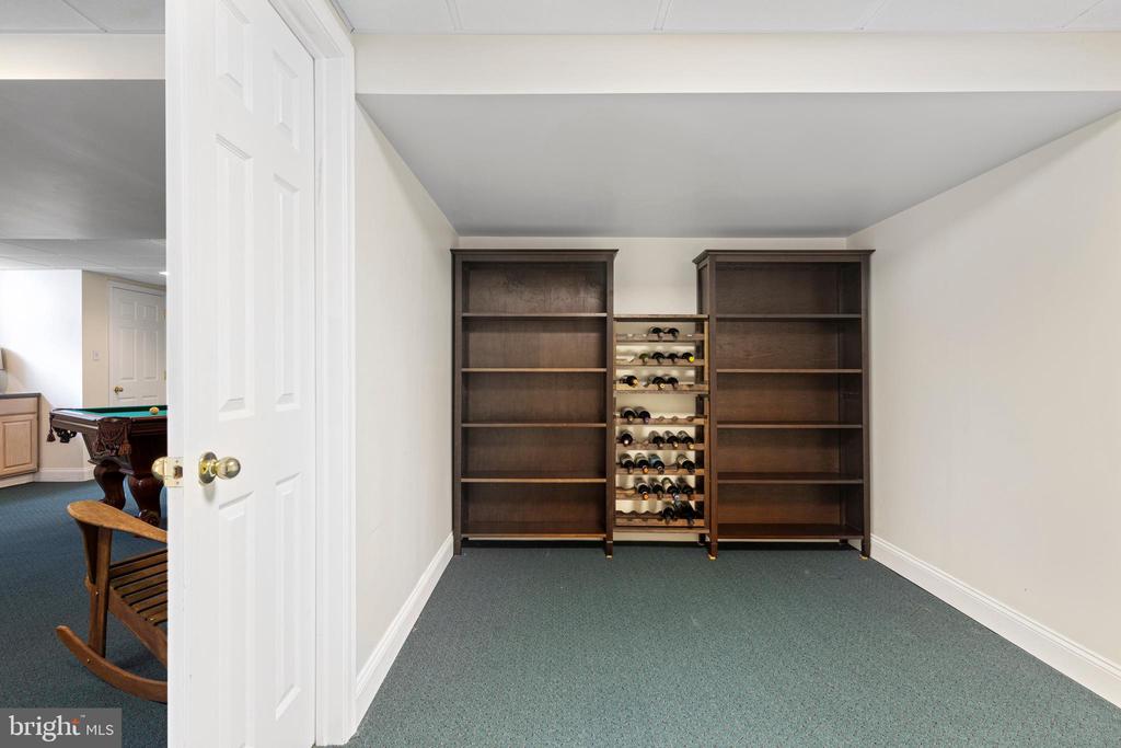 10 BAYBERRY DRIVE