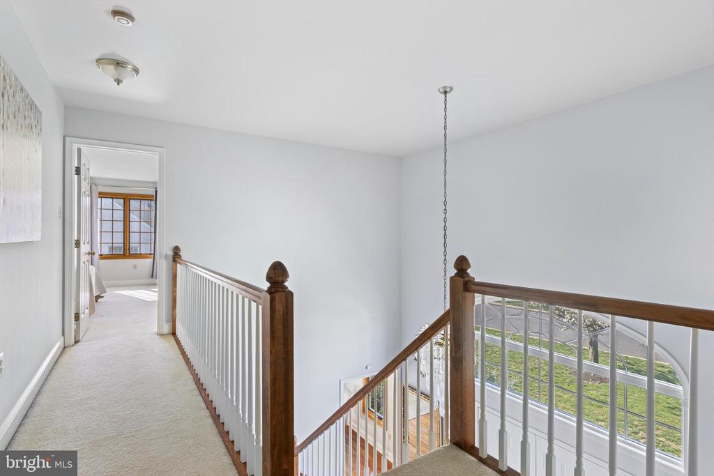 10 BAYBERRY DRIVE