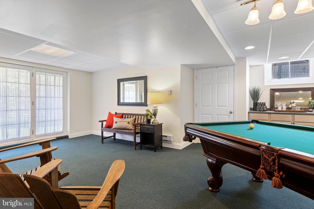 10 BAYBERRY DRIVE