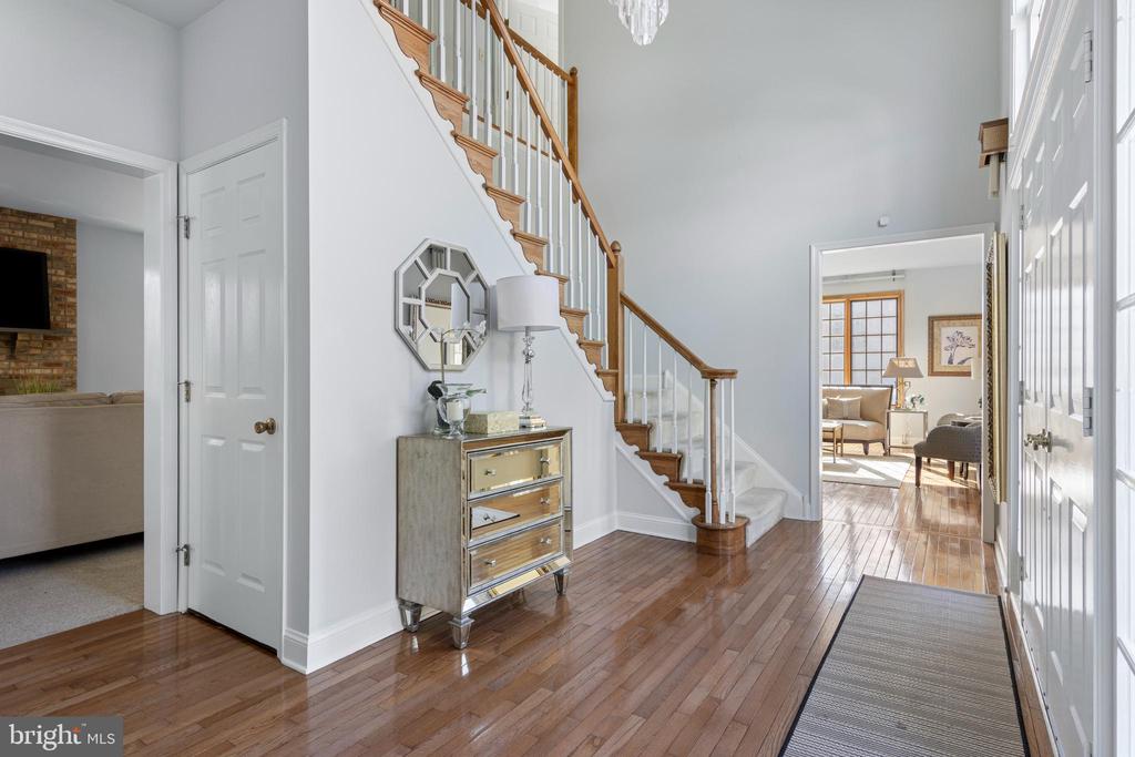 10 BAYBERRY DRIVE