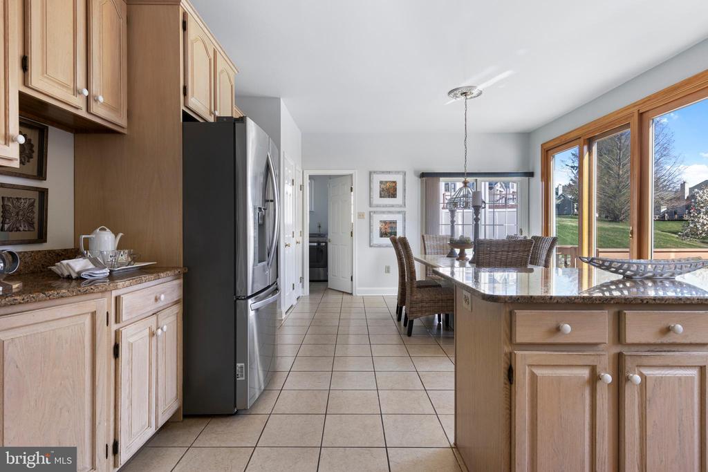 10 BAYBERRY DRIVE