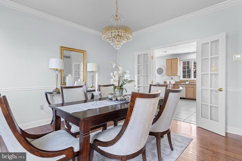 10 BAYBERRY DRIVE